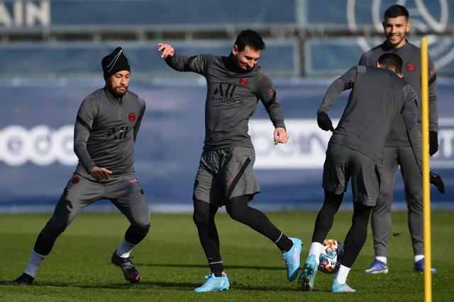 锡安28分鹈鹕力克篮网3连胜 独行侠险胜马刺