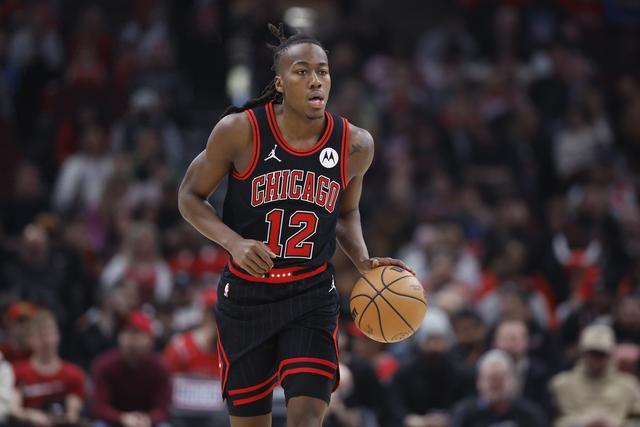 2025日职前瞻：8队换帅+3队重建 潜在黑马众多